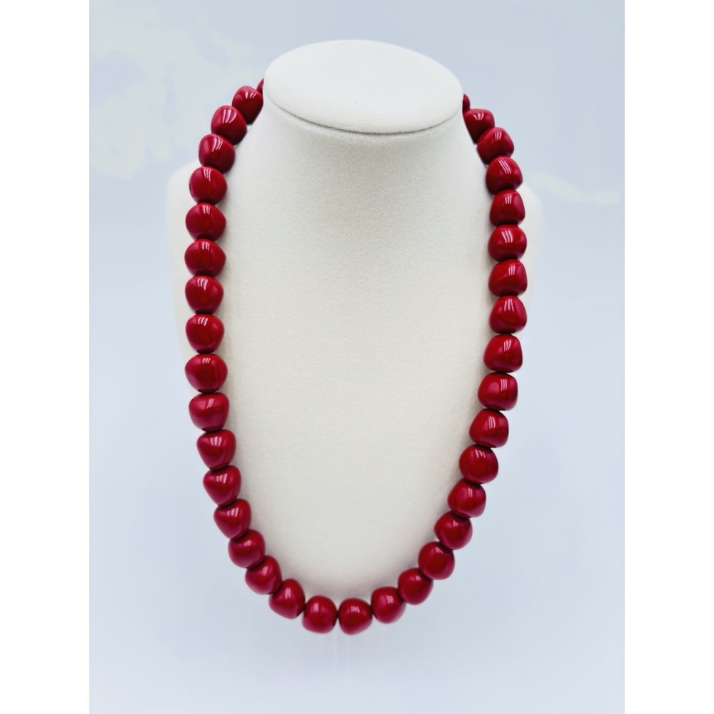 Vintage crown Trifari Red Beaded Necklace Chunky Lucite Statement Gold Clasp